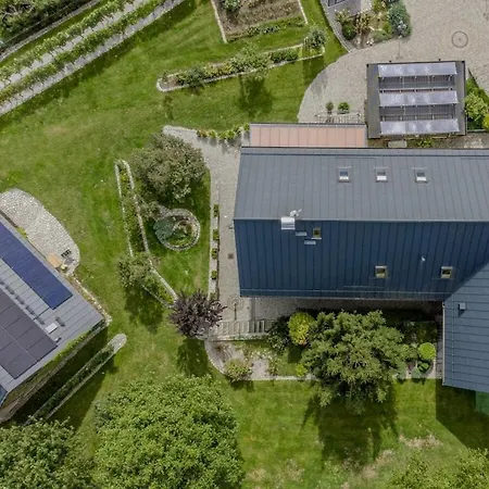 With 4 Bedrooms Ferienhaus *